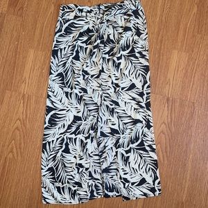 Abstract Midi skirt Medium Perfect condition